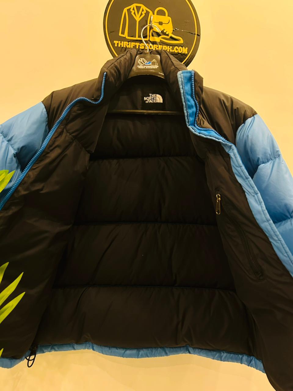 The North Face Packable Puffer Jacket (NF19)