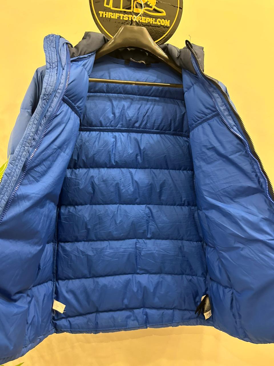 The North Face Ultra Lightweight Packable Puffer Jacket (NF12)