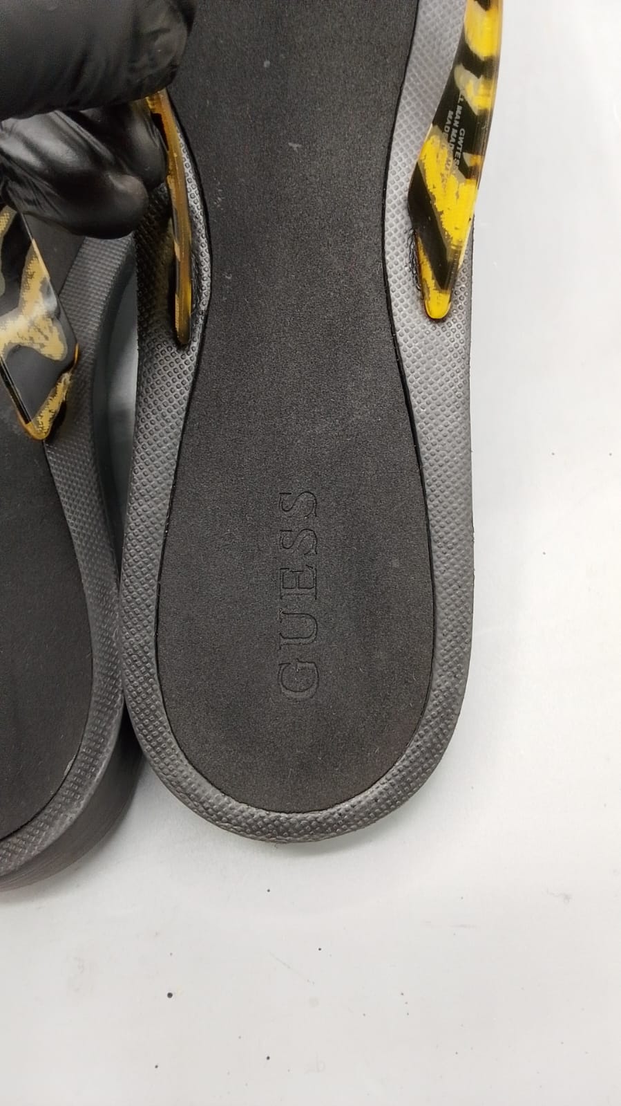 Guess Tutu Bow Thong Sandals