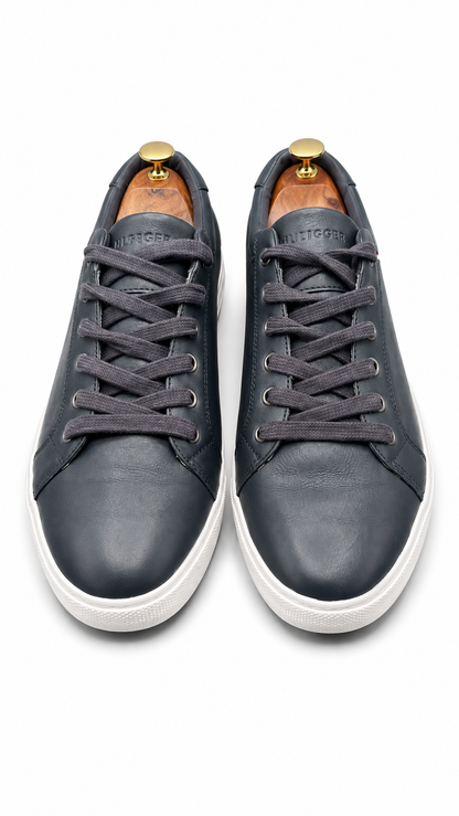 Tommy Hilfiger low-top leather sneaker