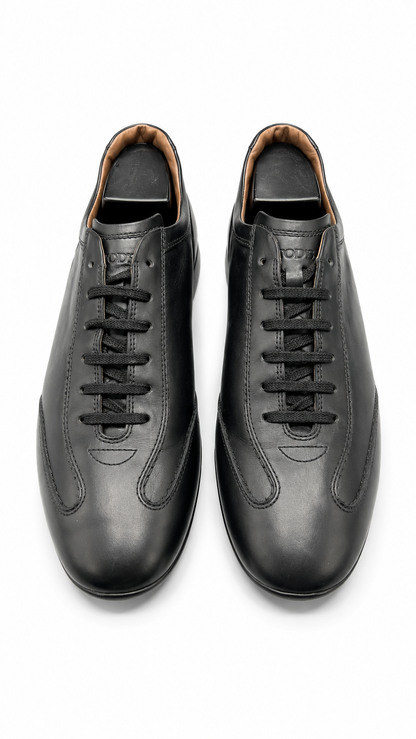 Tod's black leather sneaker