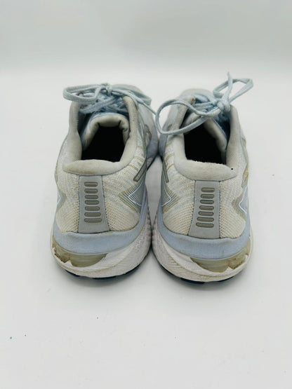 Women's Asics GT-2000 10 running shoes