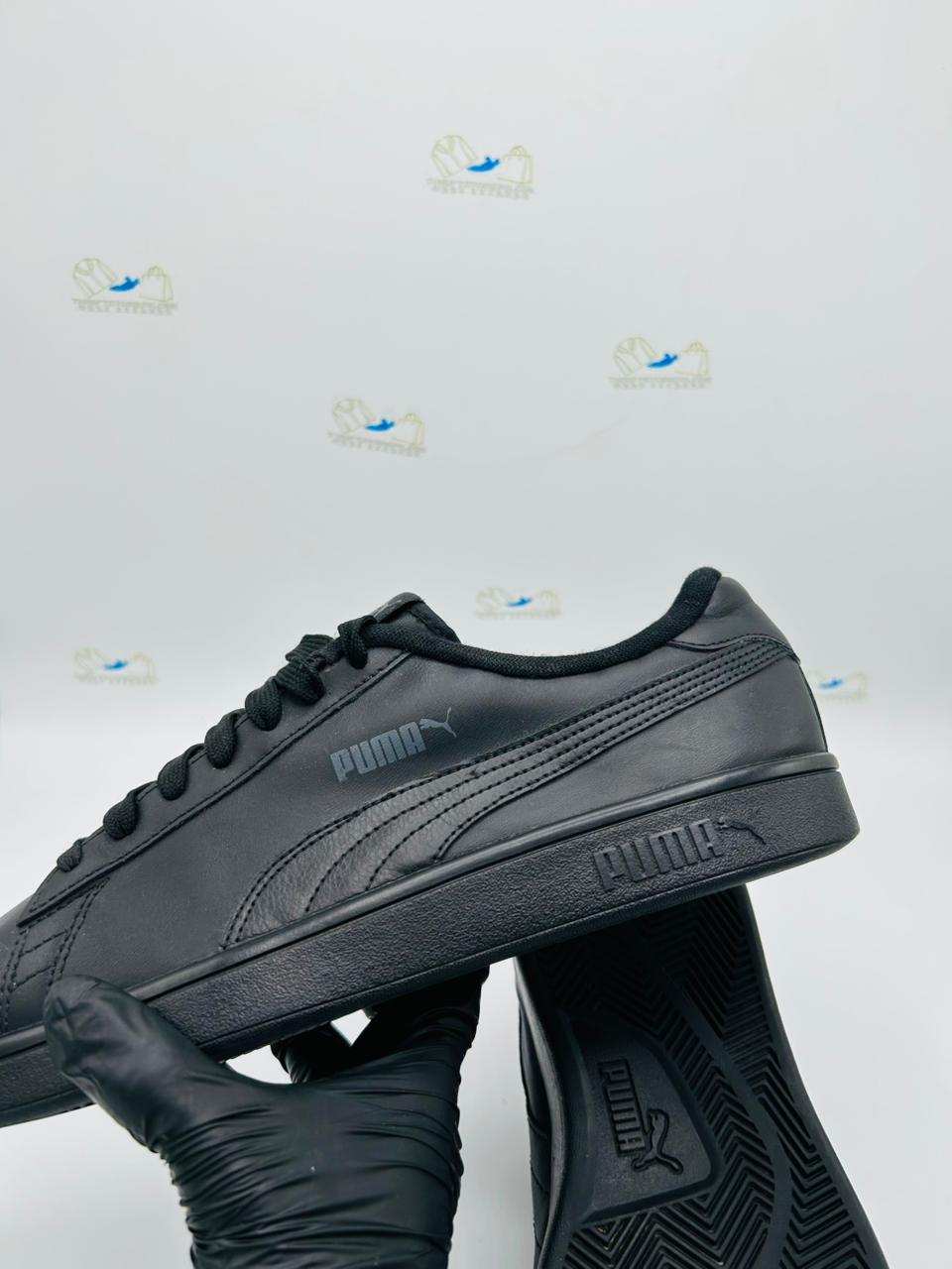 Puma Smash V2 Sneakers