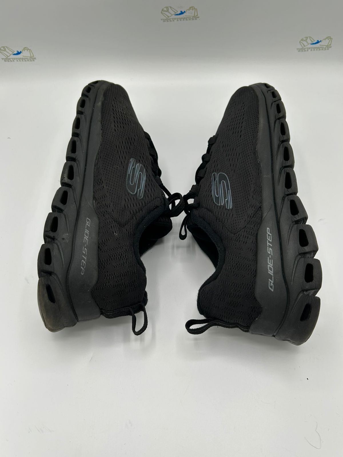 Skechers Men's Glide-Step Sneakers