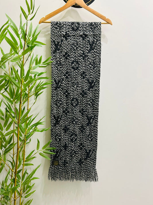 Louis Vuitton Men's Scarf