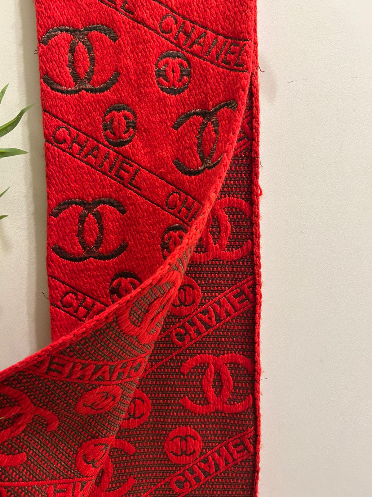 Channel Women's Scarf