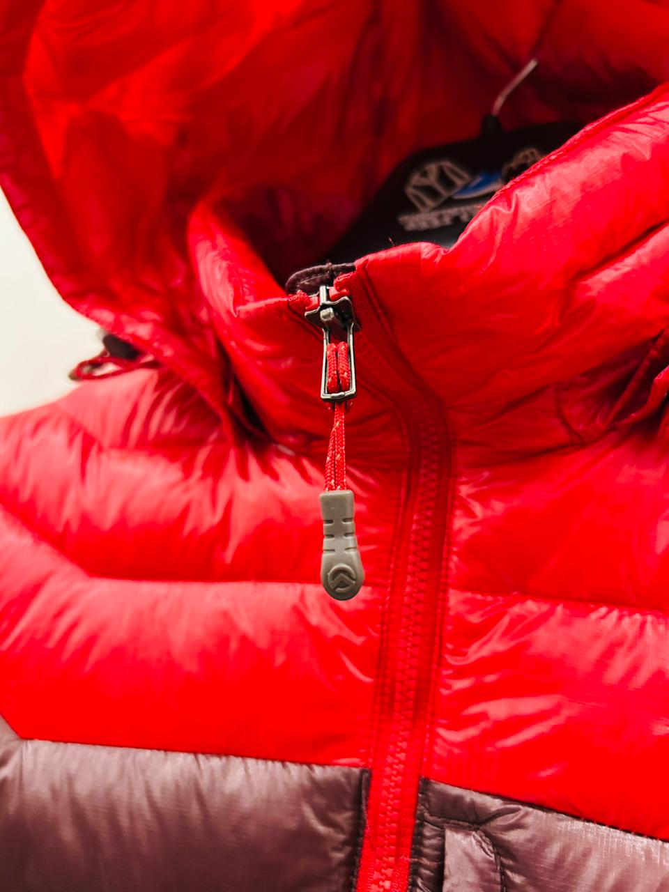 The North Face Summit Series 800 Unisex Ultra Lightweight Puffer Jacket