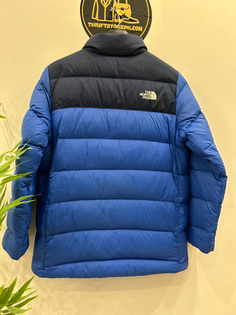 The North Face Ultra Lightweight Packable Puffer Jacket (NF12)