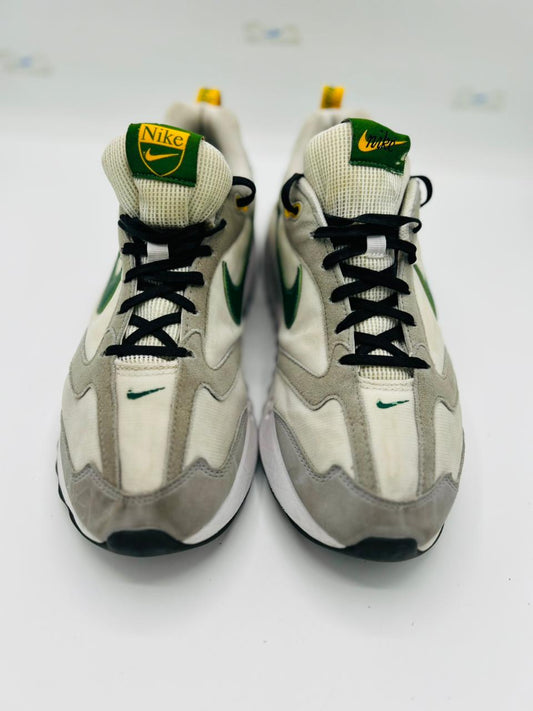 Nike Air Max Dawn Sneakers