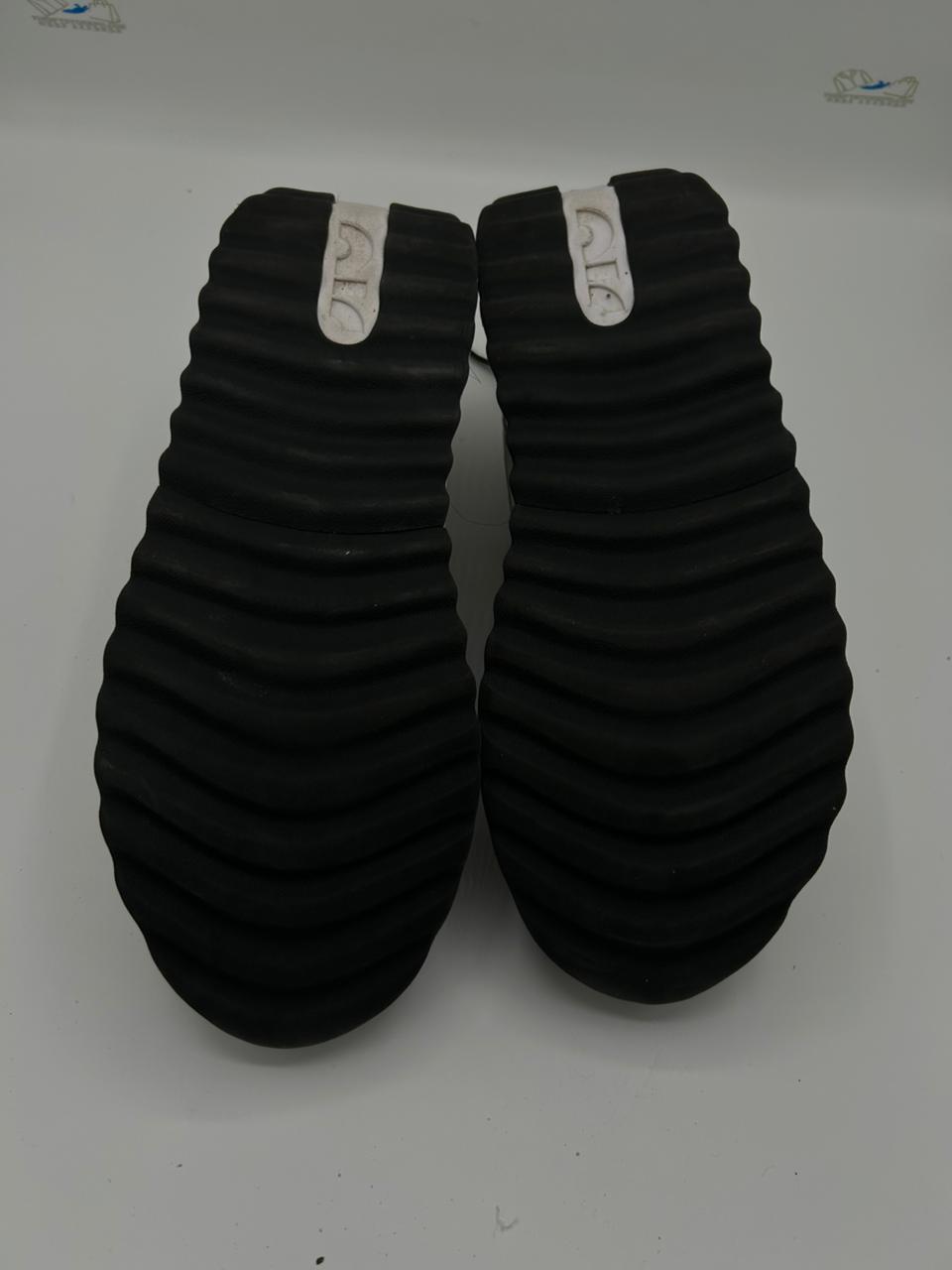 Nike Air Max Dawn Sneakers