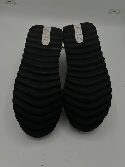 Nike Air Max Dawn Sneakers