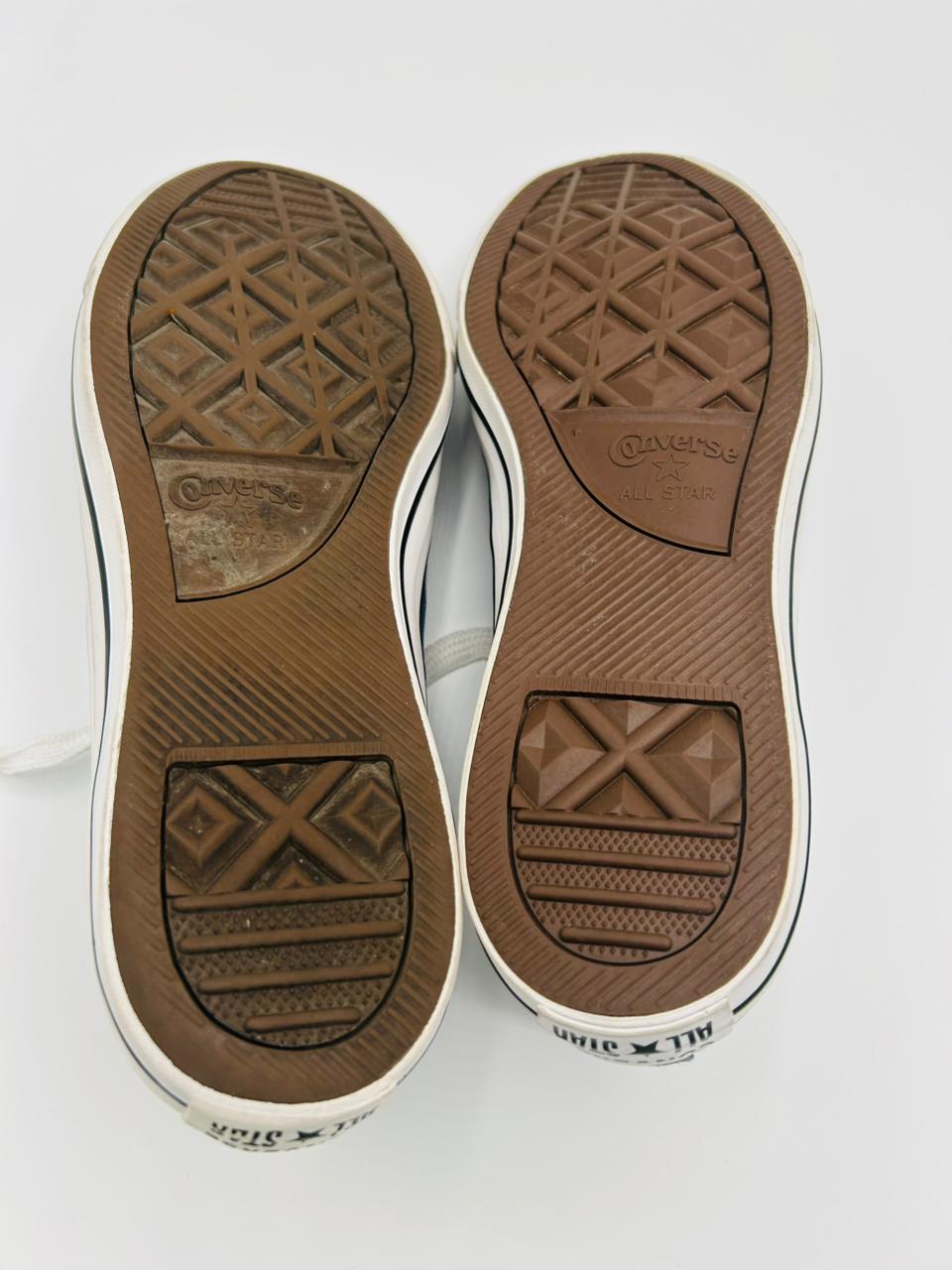 Converse Chuck Taylor All Star Low-Top Sneakers