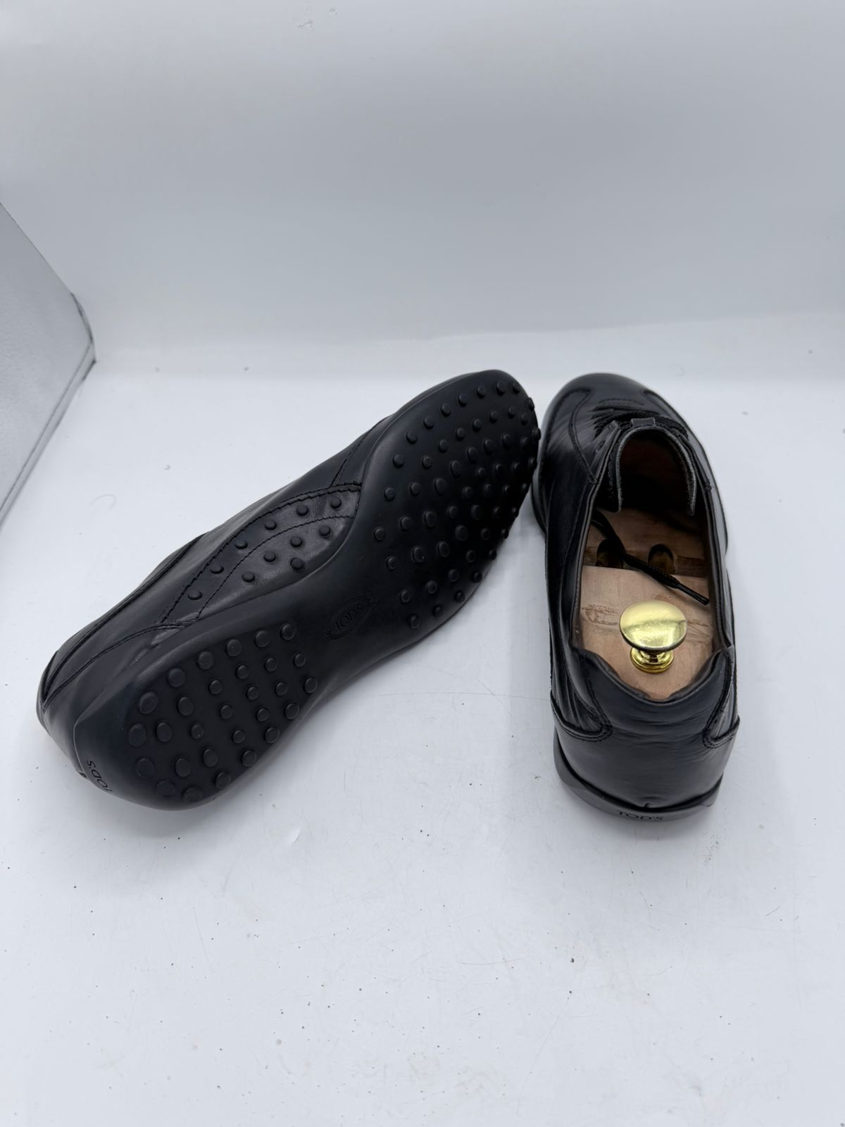 Tod’s Black Leather Low-Top Sneakers