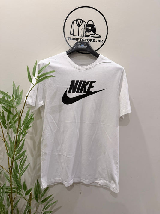 Nike Men's Sportswear Icon Futura T-Shirt