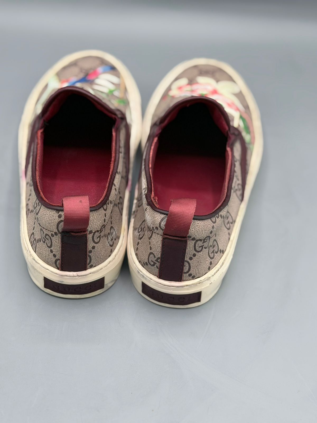 Gucci GG Supreme Tian Print Slip-On Sneakers (TSPK 0009)