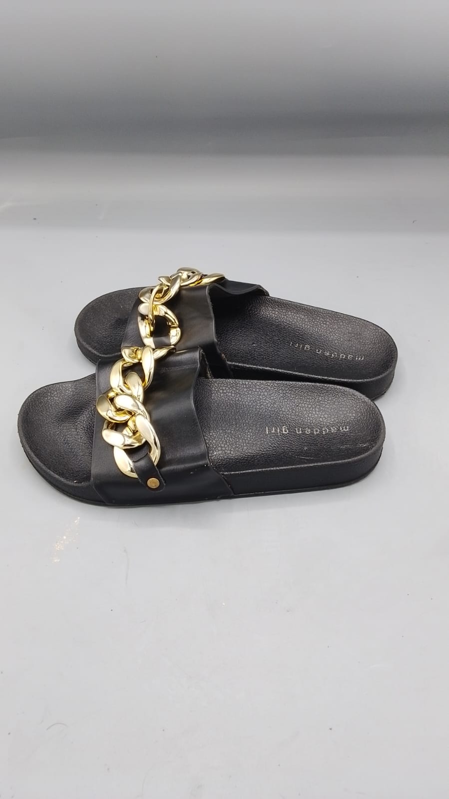 Madden Girl Flynn-C Slip-On Slippers