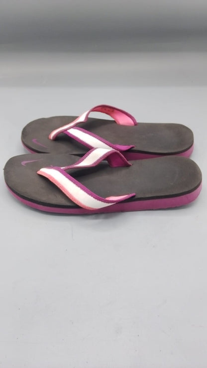 Nike Women’s Celso Thong Sandals