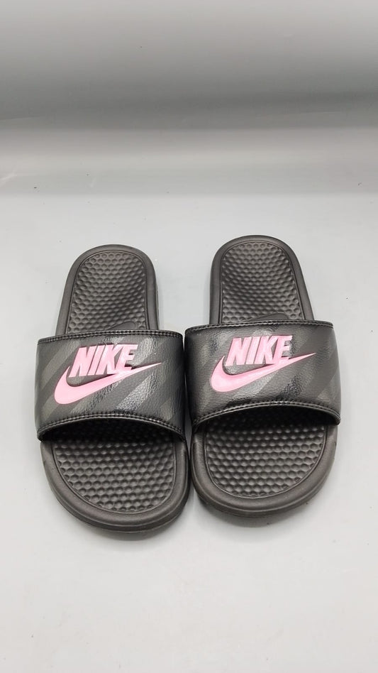 Nike Women’s Benassi JDI Slide Sandals