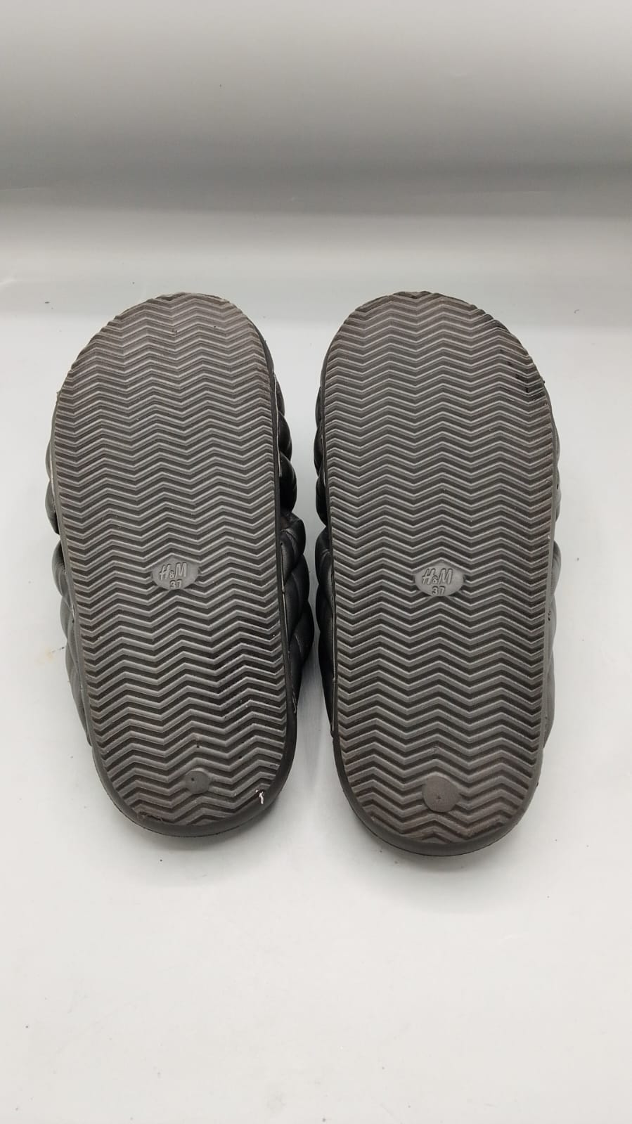H&M Quilted Women's Crisscross Slide Sandals