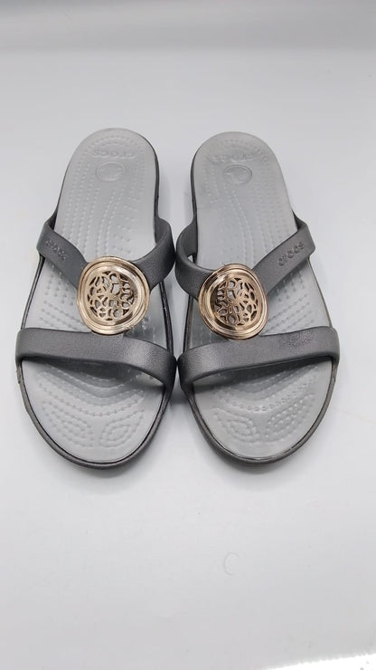 Crocs Women’s Sanrah Circle Sandals