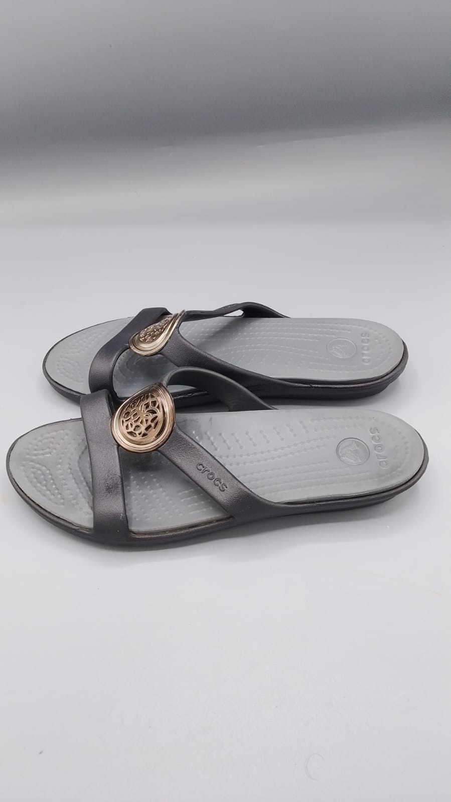 Crocs Women’s Sanrah Circle Sandals