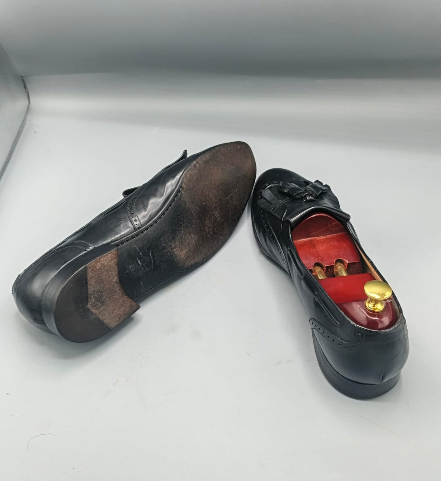 Salvatore Ferragamo Black Leather Tassel Brogue Loafers