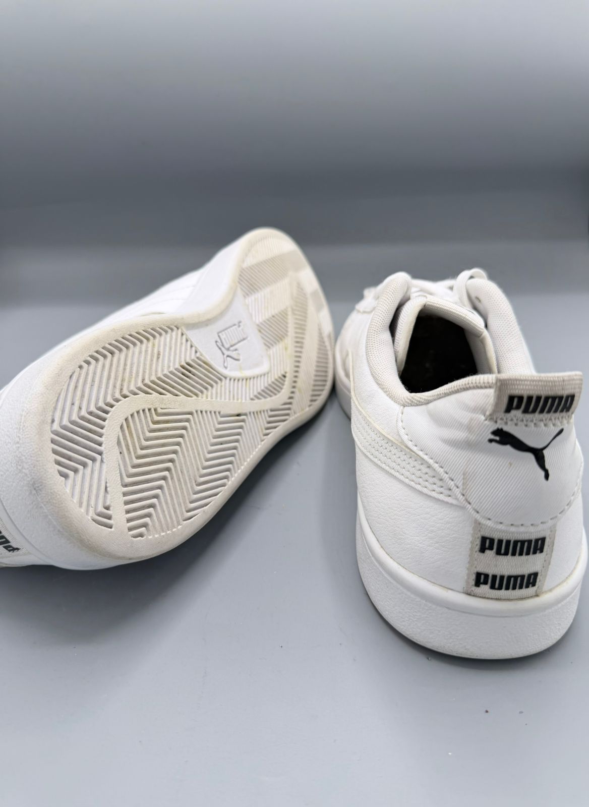 PUMA Smash V2 L Sneakers