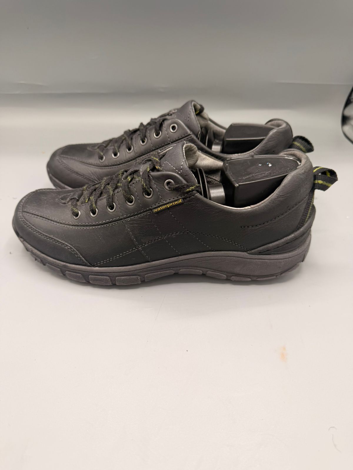 Clarks WaveWalk Leather Walking Shoes