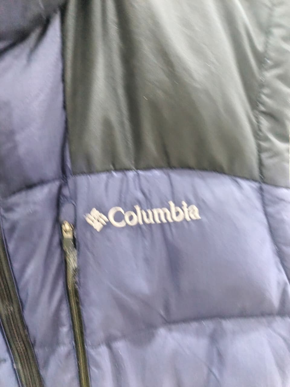 Columbia down puffer vest (navy and black)