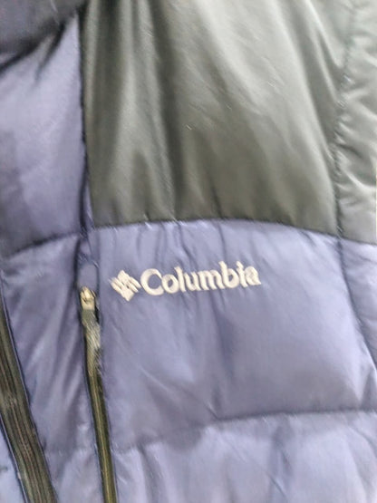 Columbia down puffer vest (navy and black)