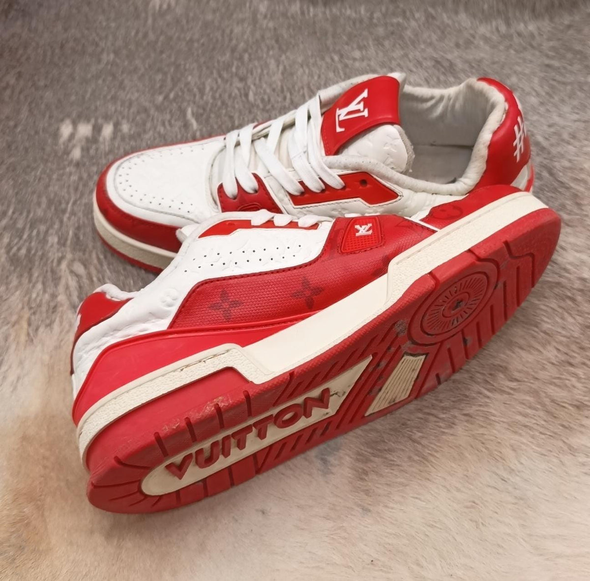 Louis Vuitton Trainer White Red Monogram sneakers