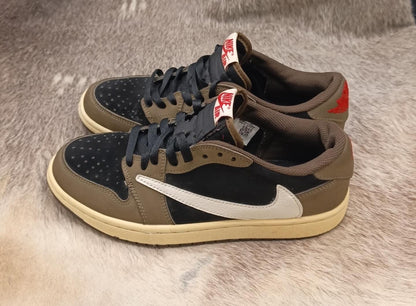 Nike Air Jordan 1 Retro Low OG SP Travis Scott